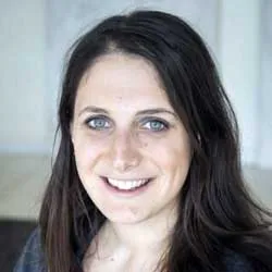 photo of Hollie Russon-Gilman