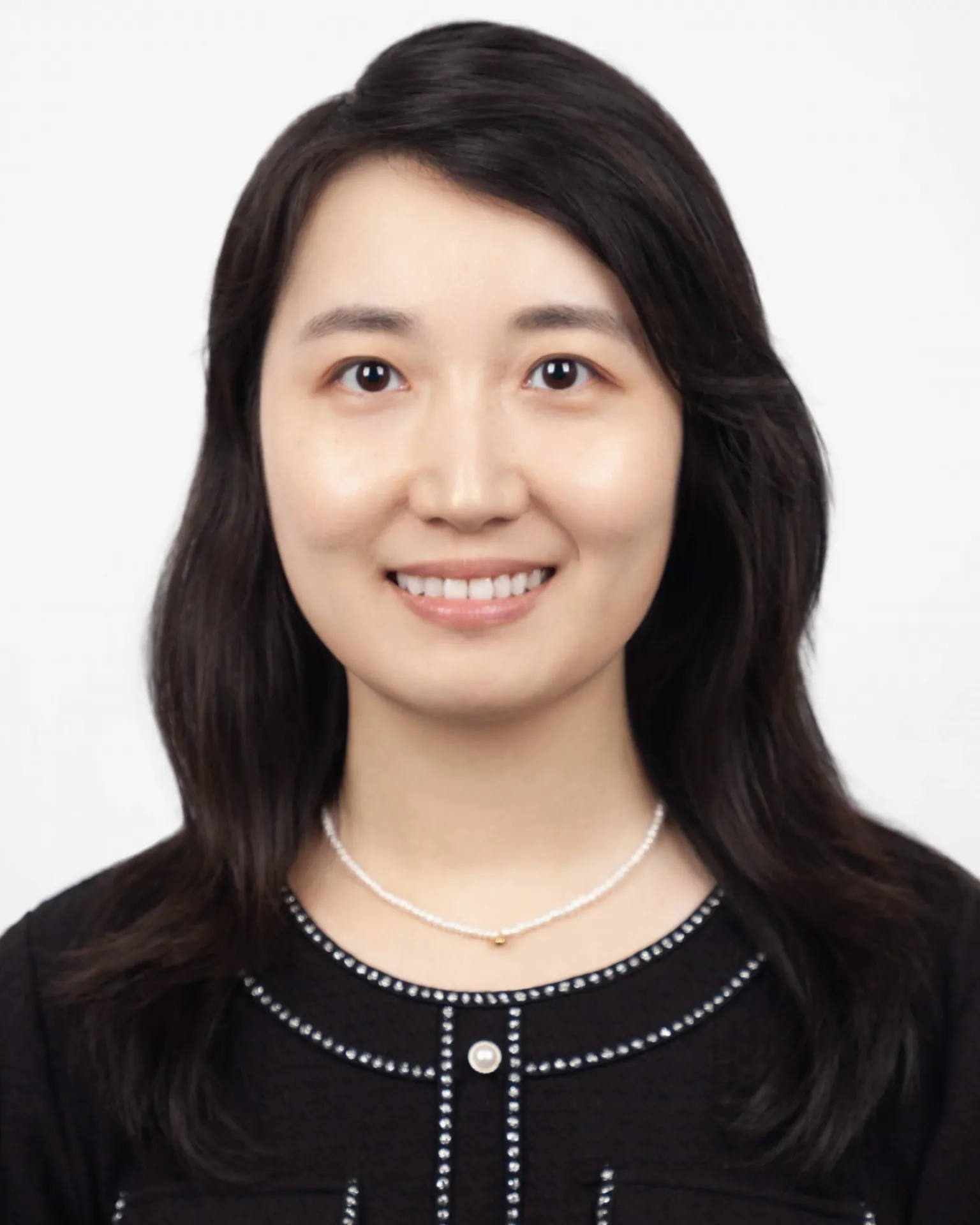Headshot of speaker: Qi Lei 