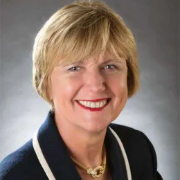 Photo of Suzanne Bakken