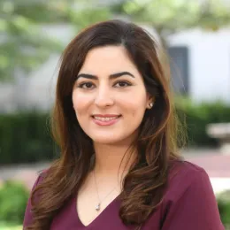 Photo of Elham Azizi
